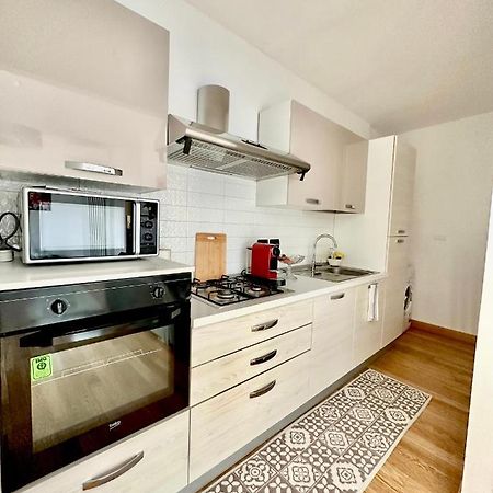 Due Passi Dal Porto Apartment Genoa Exterior photo