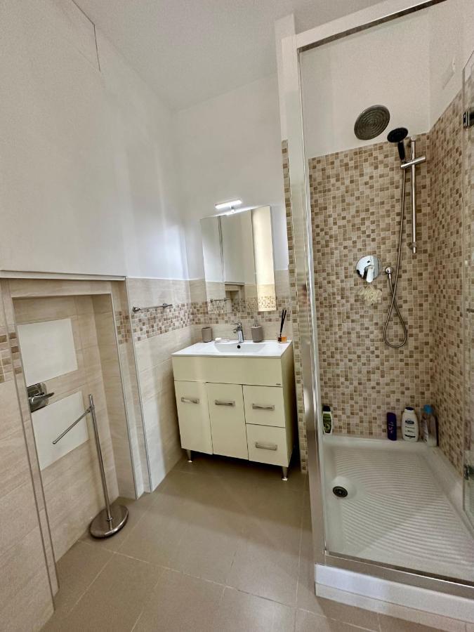 Due Passi Dal Porto Apartment Genoa Exterior photo